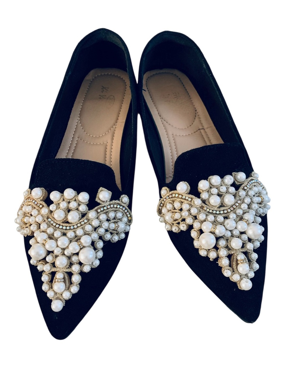 ELEGANT PEARL EMBELLISHED SLIP-ON SOFT LOAFERS! Excellent Condition!